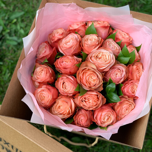 Букет из пионовидных роз Пионовидных роз Кахала (Kahala)